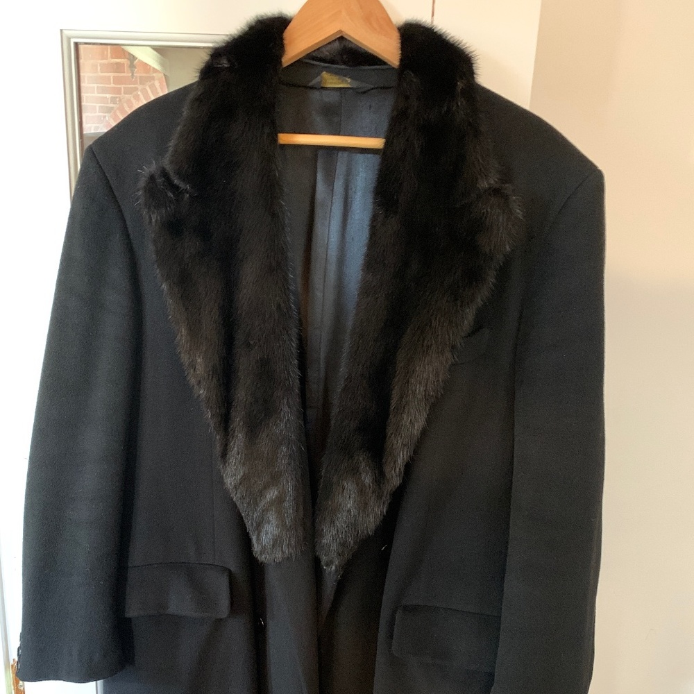 Black Bullock and Jones Coat with fur collar 100% CASHMERE